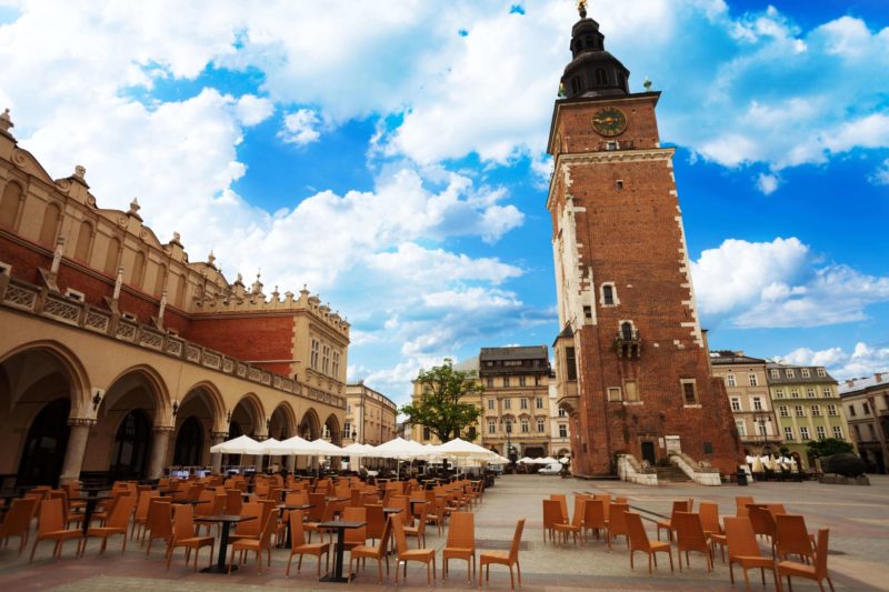 Wieża ratuszowa – zabytkowa perła w koronie Krakowa